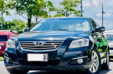 Selling White Toyota Camry 2007 in Makati