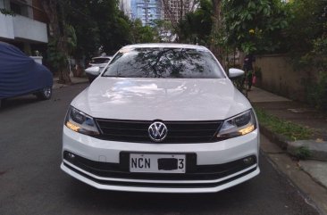 White Volkswagen Jetta 2016 for sale in Pasig