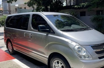 Sell White 2014 Hyundai Starex in Quezon City