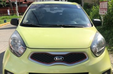 Sell White 2015 Kia Picanto in Taytay