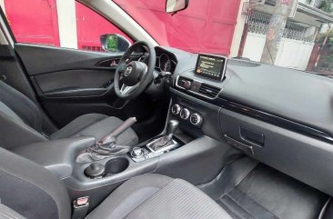 White Mazda 3 2015 for sale in Mandaluyong