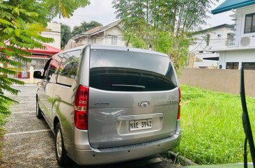 White Hyundai Starex 2016 for sale in Automatic