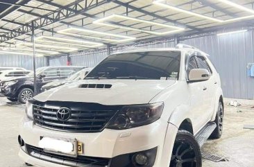 Selling White Toyota Fortuner 2014 in Caloocan