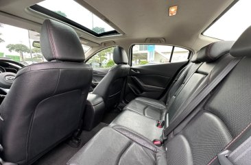 Sell White 2015 Mazda 3 in Makati