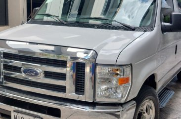 Sell White 2011 Ford Expedition in Quezon City