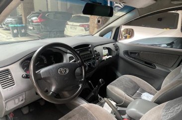 Sell White 2007 Toyota Innova in Quezon City