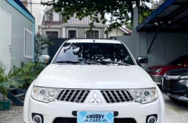 Selling White Mitsubishi Montero sport 2011 in Quezon City