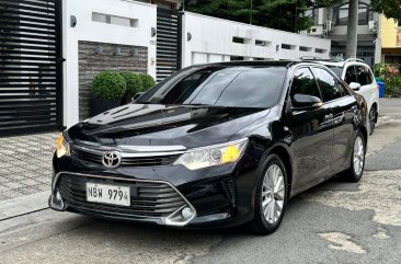 Selling White Toyota Camry 2016 in Pasig