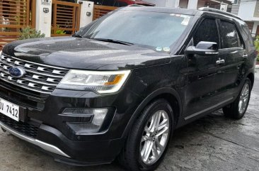 Sell White 2023 Ford Explorer in Las Piñas