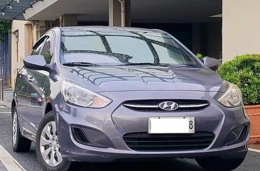Selling White Hyundai Accent 2016 in Makati