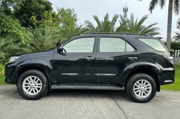 White Toyota Fortuner 2012 for sale in Las Piñas