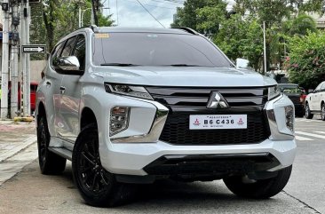 Sell White 2020 Mitsubishi Montero in Manila