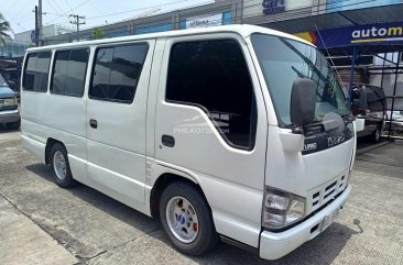 2016 Isuzu I-van in Parañaque, Metro Manila