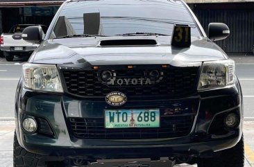 White Toyota Hilux 2013 for sale in Automatic