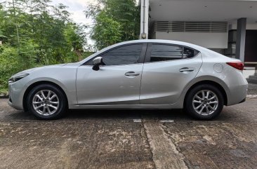 Sell White 2018 Mazda 3 in Parañaque