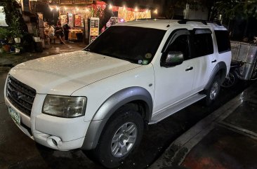 Sell White 2008 Ford Everest in Pasig