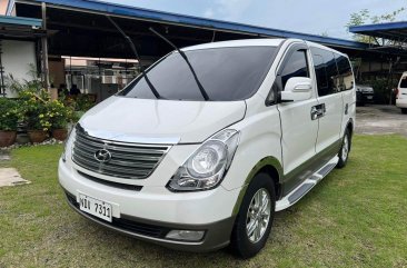 Selling White Hyundai Grand starex 2016 in Manila