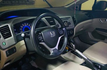 Sell White 2012 Honda Civic in Parañaque