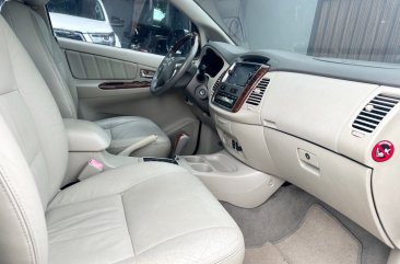 White Toyota Innova 2015 for sale in Automatic