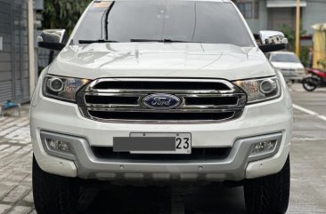 White Ford Everest 2016 for sale in Automatic