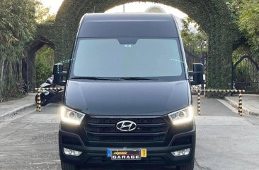 Sell White 2017 Hyundai H350 in Quezon City