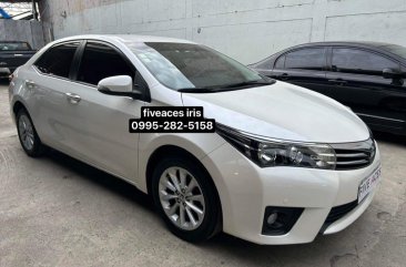 White Toyota Corolla altis 2014 for sale in Automatic