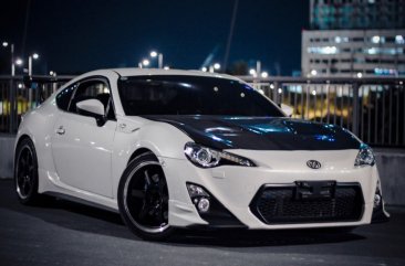 Sell White 2013 Toyota 86 in Antipolo