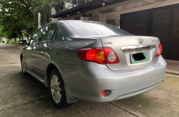 Sell White 2009 Toyota Corolla altis in Quezon City