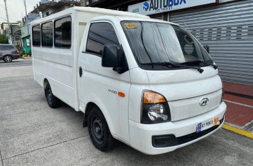 White Hyundai H-100 2020 for sale in Manual