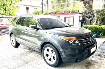 White Ford Explorer 2015 for sale in Automatic