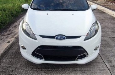 Sell White 2012 Ford Fiesta in Imus