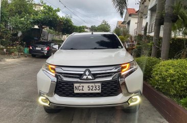 Selling White Mitsubishi Montero sport 2017 in Makati