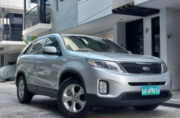 Sell White 2014 Kia Sorento in Quezon City