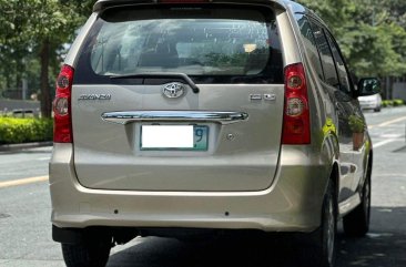 Sell White 2011 Toyota Avanza in Makati