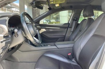 Sell White 2020 Mazda 3 in Makati