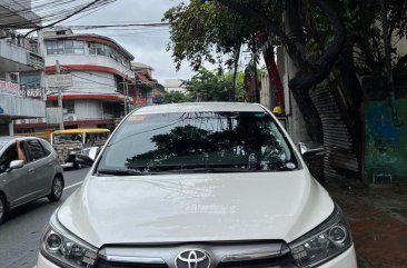 Pearl White Toyota Innova 2017 for sale in Pateros