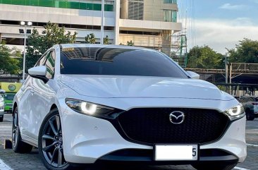 Sell White 2020 Mazda 3 in Makati