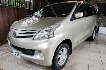 Sell White 2015 Toyota Avanza in Pasig