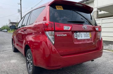 Selling White Toyota Innova 2022 in Quezon City