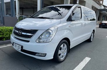 White Hyundai Grand starex 2012 for sale in Automatic