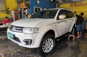 Sell White 2009 Mitsubishi Montero in Manila