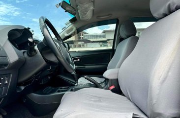 White Toyota Fortuner 2015 for sale in Makati