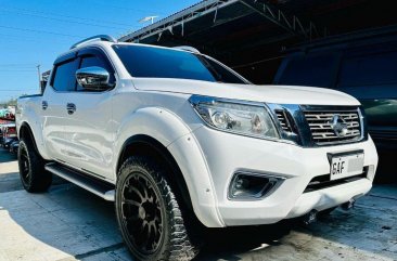 White Nissan Navara 2018 for sale in Manila