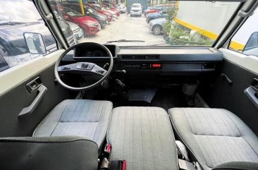 White Lexus LS 2020 for sale in Manual