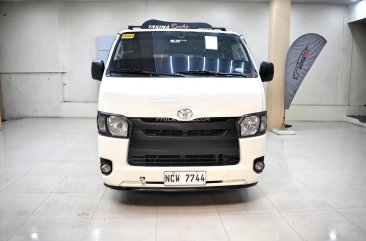 2018 Toyota Hiace  Commuter 3.0 M/T in Lemery, Batangas