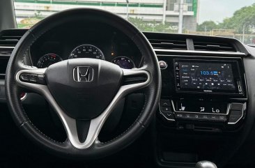 White Honda BR-V 2017 for sale in Automatic