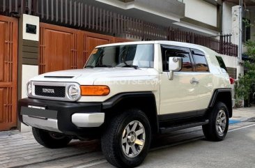 2015 Toyota FJ Cruiser  4.0L V6 in Manila, Metro Manila