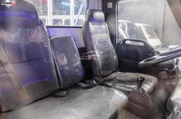 2021 Isuzu Elf in Malabon, Metro Manila