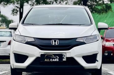 2015 Honda Jazz in Makati, Metro Manila