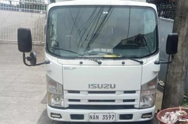 2018 Isuzu Elf in Parañaque, Metro Manila